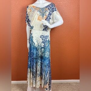 Reba Blue and Cream Patterned Maxi Dress Size Large. E55